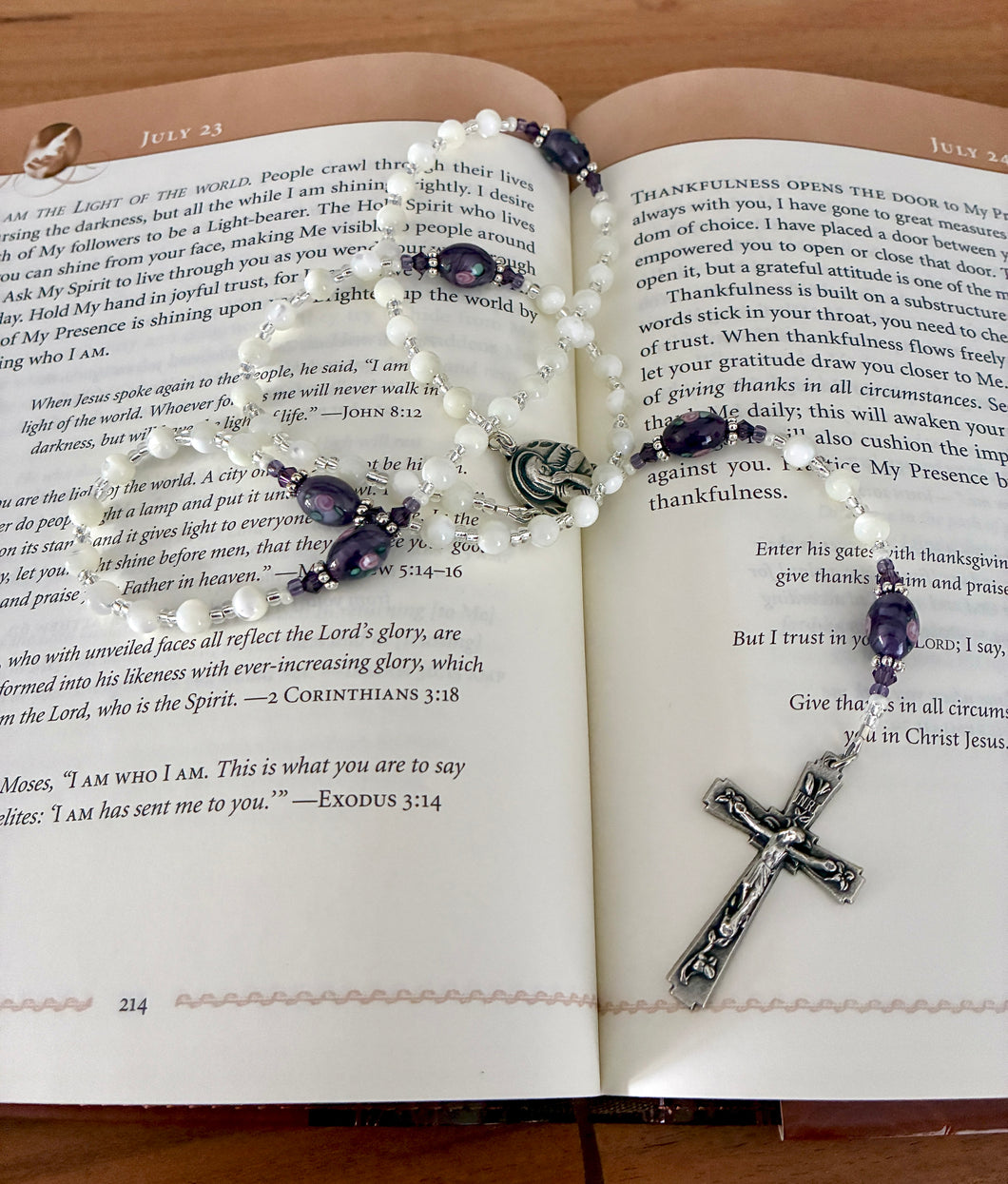 Mother Of Pearl Lavender Lampwork