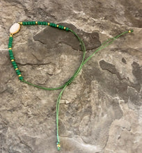 Load image into Gallery viewer, Green Crystal Thread Bracelet