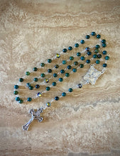 Load image into Gallery viewer, Dark Green Bloodstone