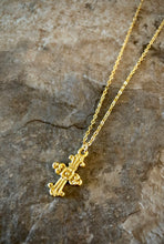 Load image into Gallery viewer, Curled Arms Cross